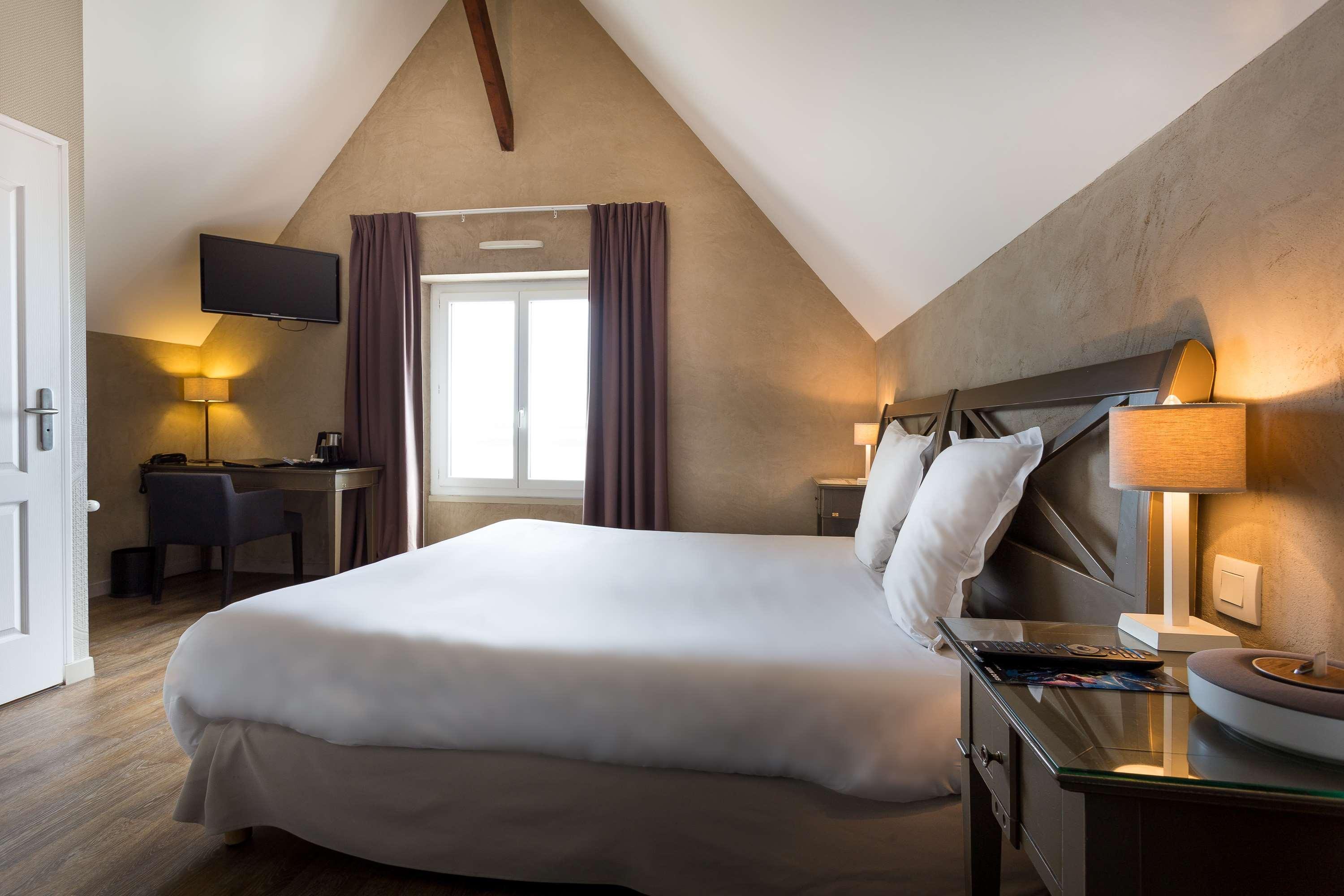 Best Western Hotel De La Plage Saint Marc Sur Mer Exterior photo