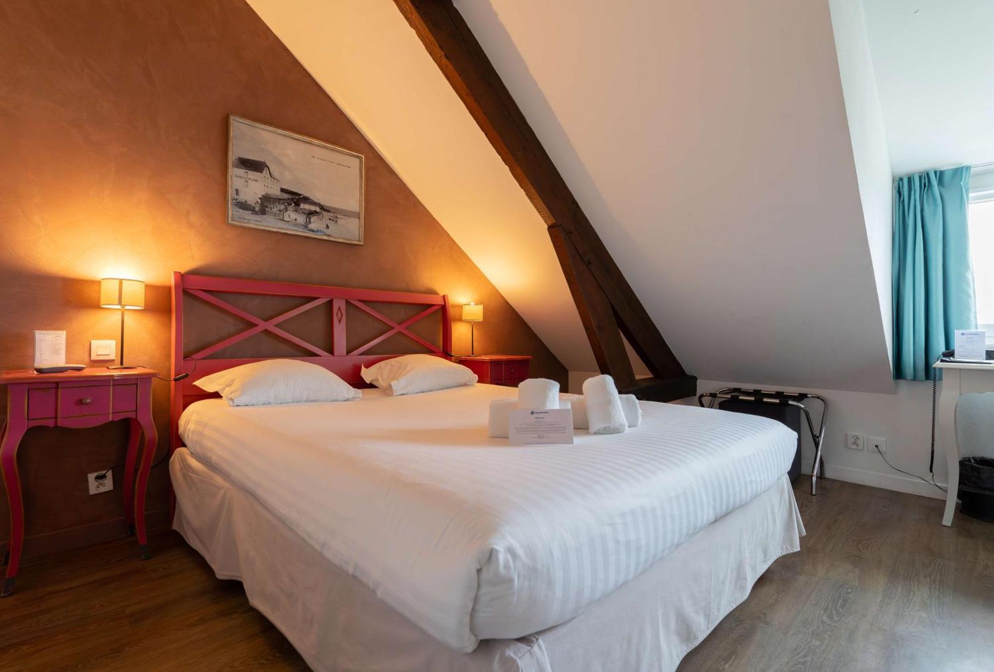Best Western Hotel De La Plage Saint Marc Sur Mer Exterior photo