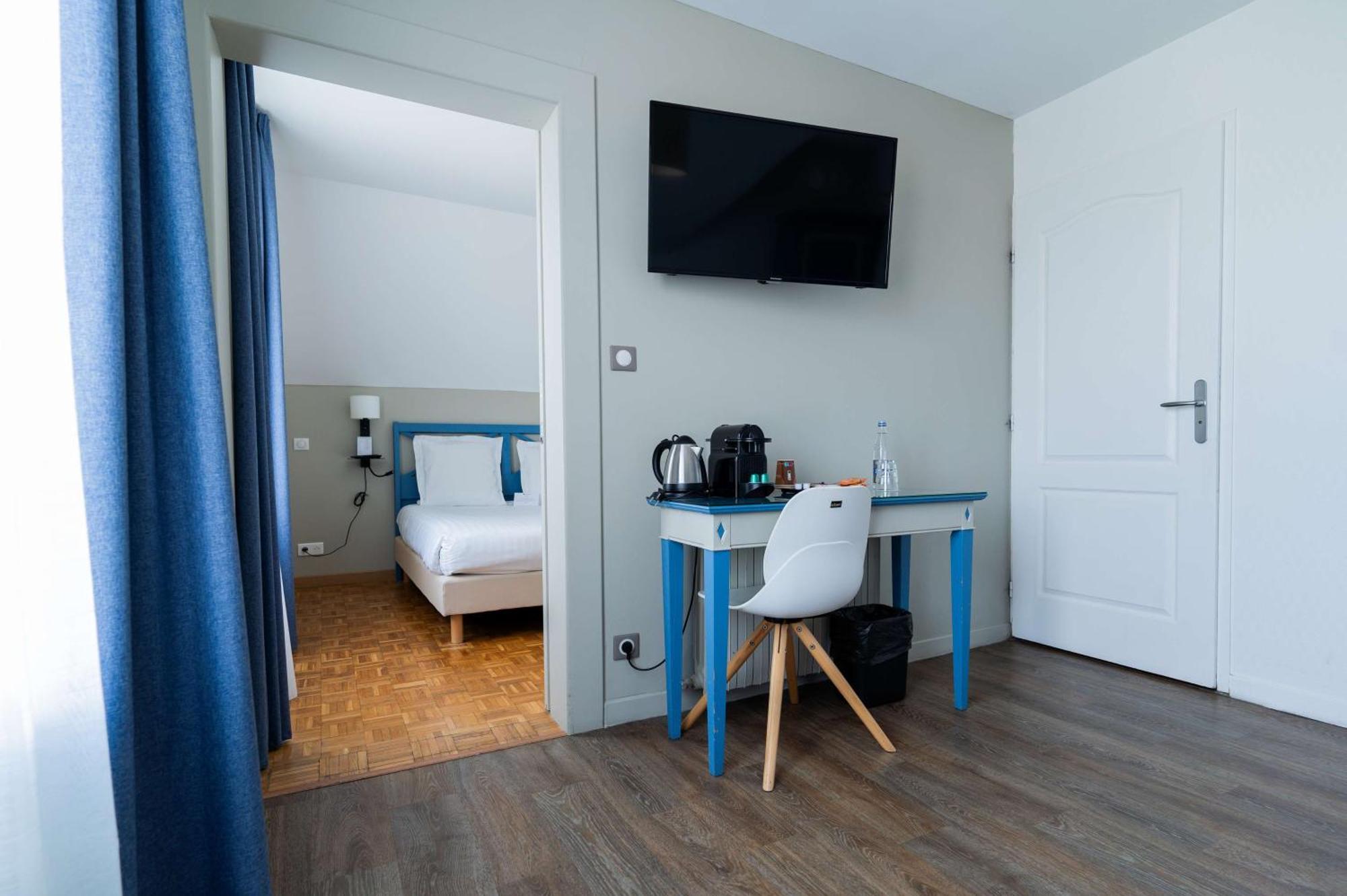 Best Western Hotel De La Plage Saint Marc Sur Mer Exterior photo